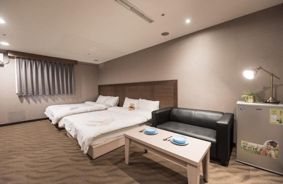 HP11611 Best location 1min Guting MRT 2 beds Apartment in Taipei City