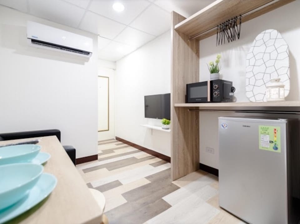 SN3252 Cozy studio in central Taipei 1 min MRT Apartment in Taipei City