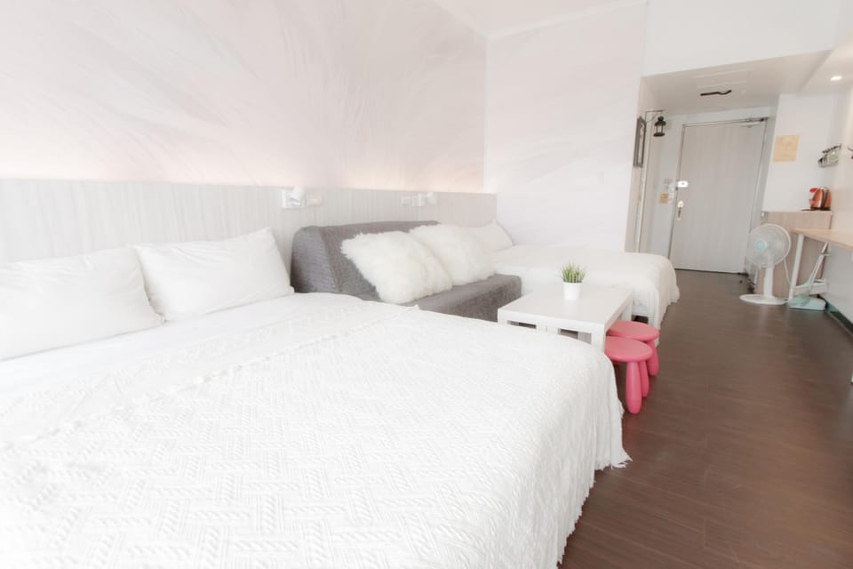Taipei MRT 5 second 3-6 person room Apartment in Taipei City