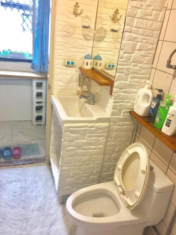 I0I-8人家庭房 Apartment in Taipei City