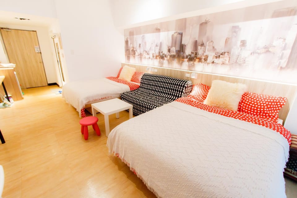 Taipei MRT 5 second 3-6 person room Apartment in Taipei City