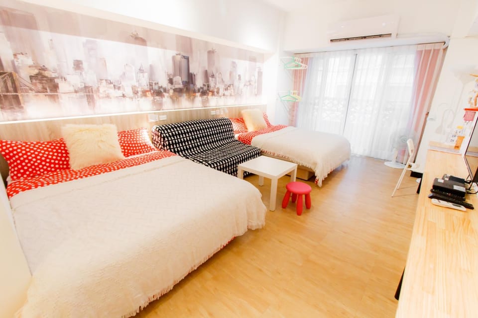 Taipei MRT 5 second 3-6 person room Apartment in Taipei City