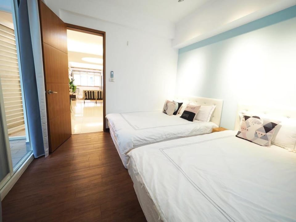 END/敦三 Apartment in Taipei City