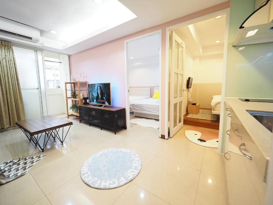 Zhongxiao Fuxing Station/2BD台北 2房 /Mar-exclusive Apartment in Taipei City