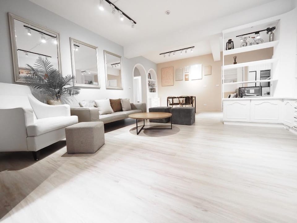 A tender 台北宅，溫柔相伴/Mar-exclusive Apartment in Taipei City
