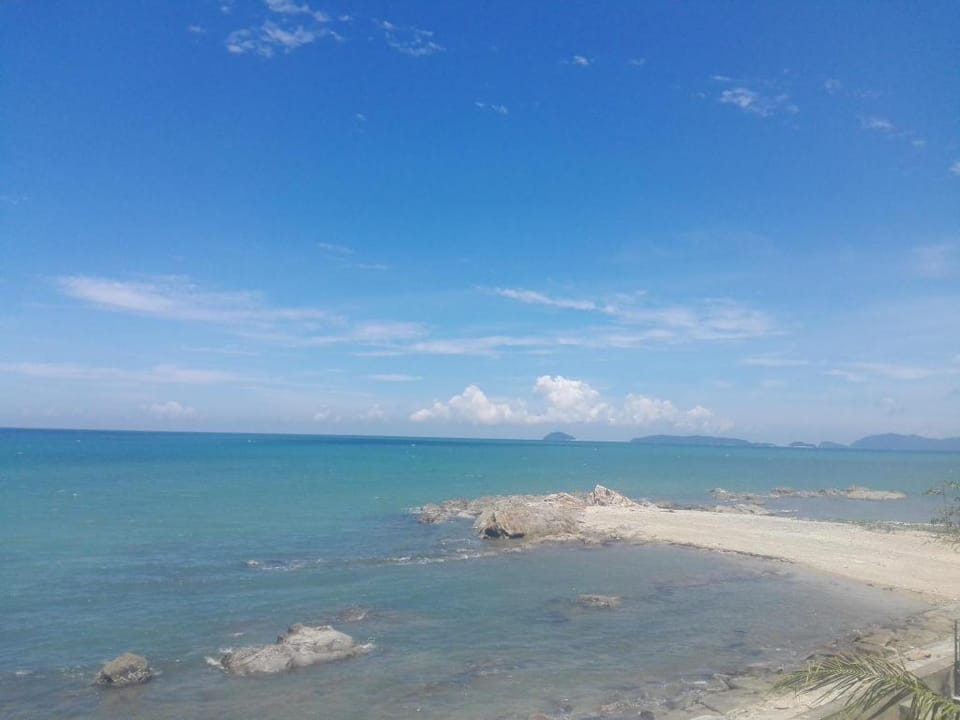 Seaview Sunset Pool Fishing Blue Ocean Station Romantic Room Villa in Sabah