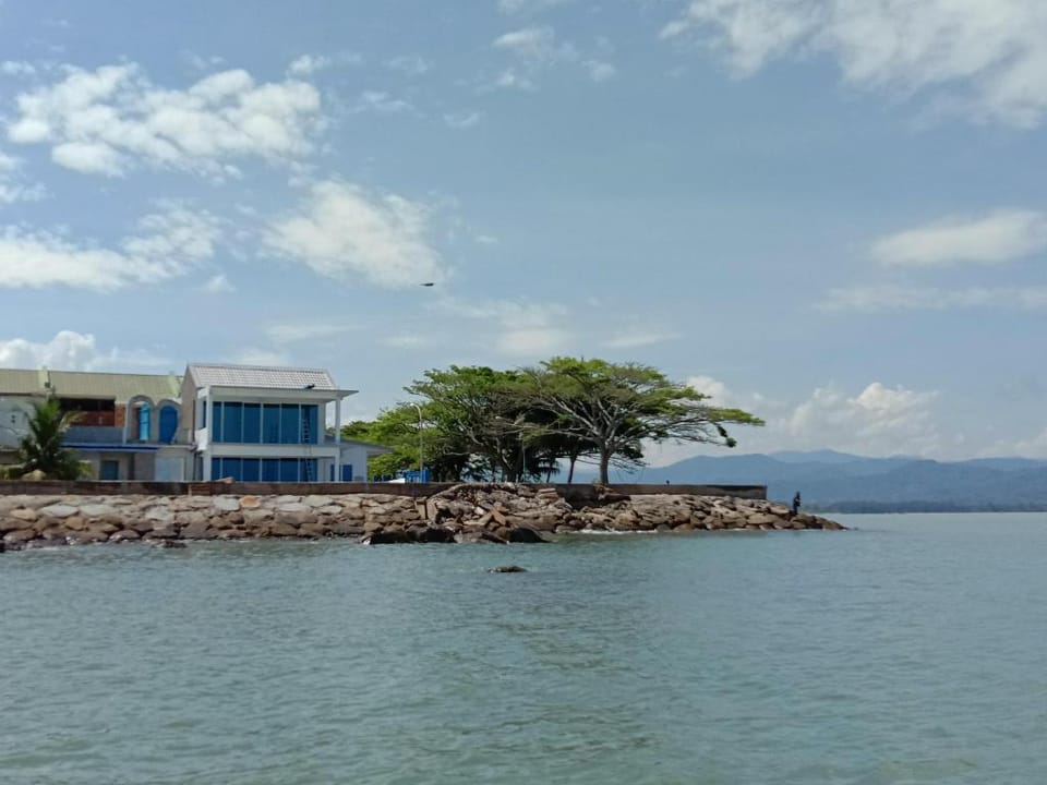 Seaview Sunset Pool Fishing Blue Ocean Station海洋房 Villa in Sabah