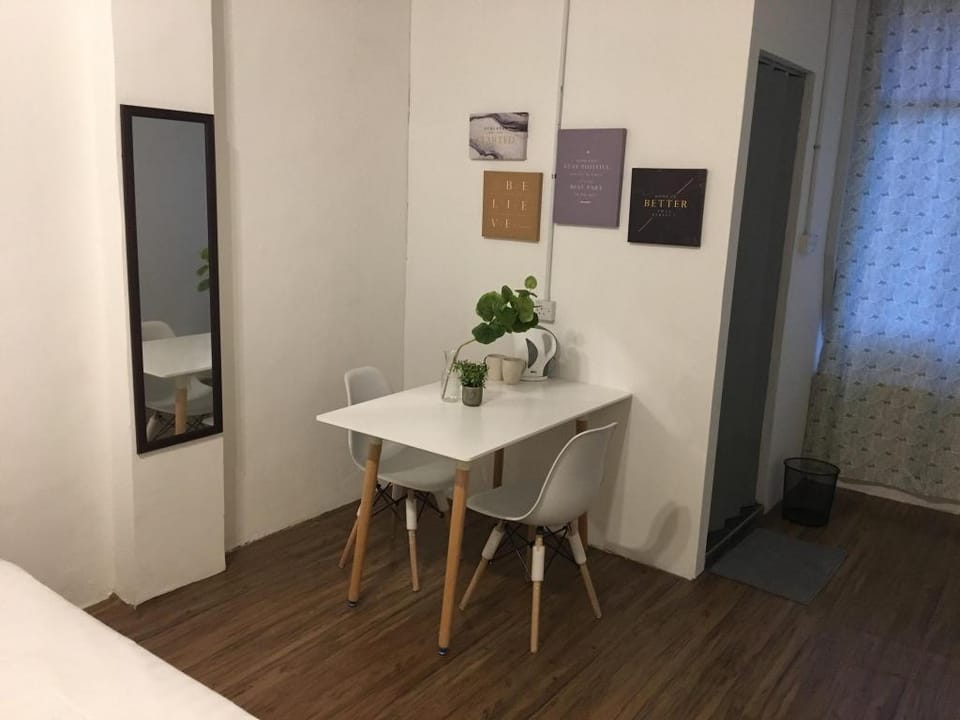 AJ Suite 200 Gaya Street City Center Apartment in Kota Kinabalu