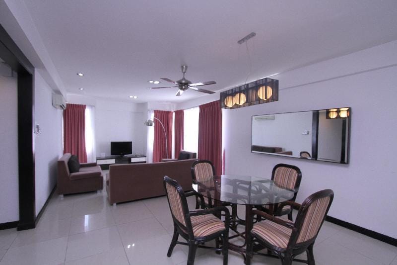 Spacious & affordable 3 Bedroom Deluxe Apartment Apartment in Kota Kinabalu
