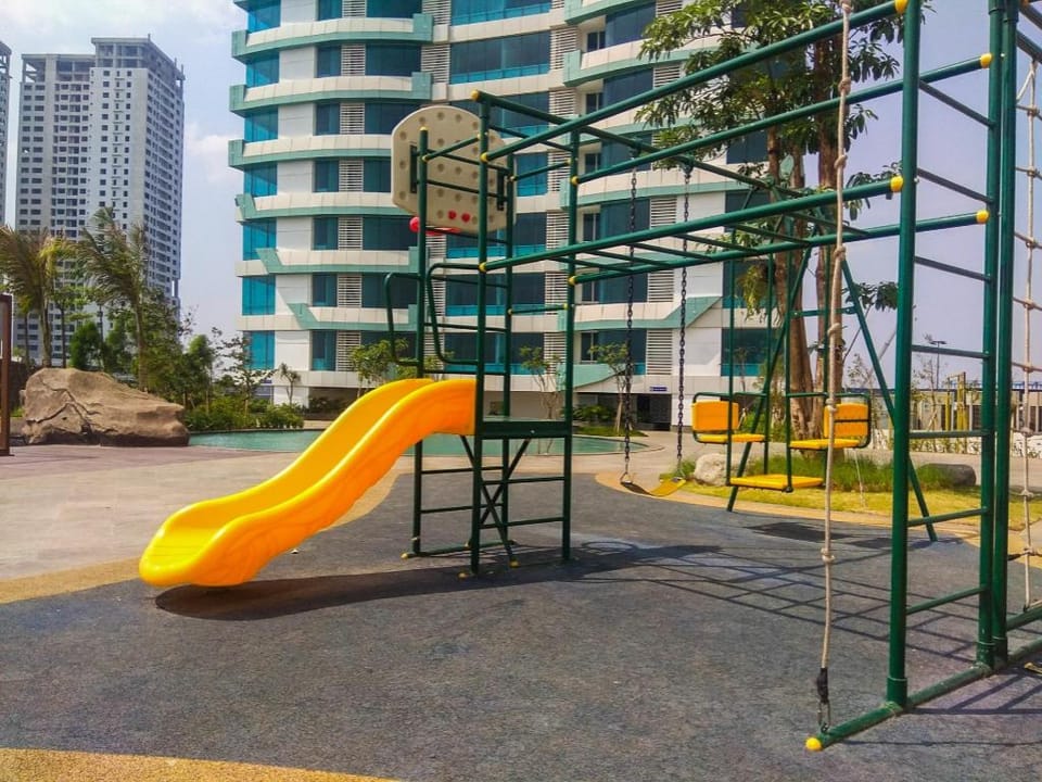 Luxury 2BR Grand Kamala Lagoon Apt By Travelio Apartment in West Java