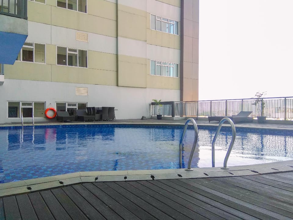Deluxe Studio M Gold Tower Apartment By Travelio Apartment in West Java