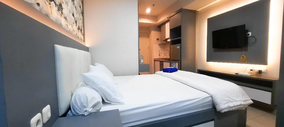 Studio Emerald A @Grand Kamala Lagoon By Mitra PRO Apartment in West Java