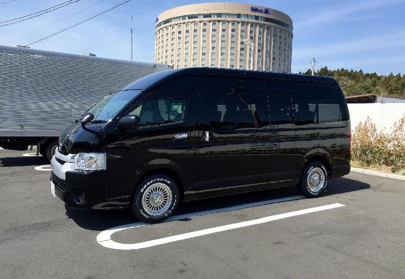 Free Shuttle Service to Disney/ディズニー・幕張シャトル付きハウス Vacation rental in Chiba Prefecture