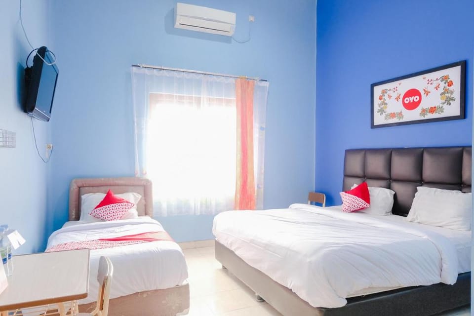 Hotel O Guest House Amalia Malang Hotel in East Java