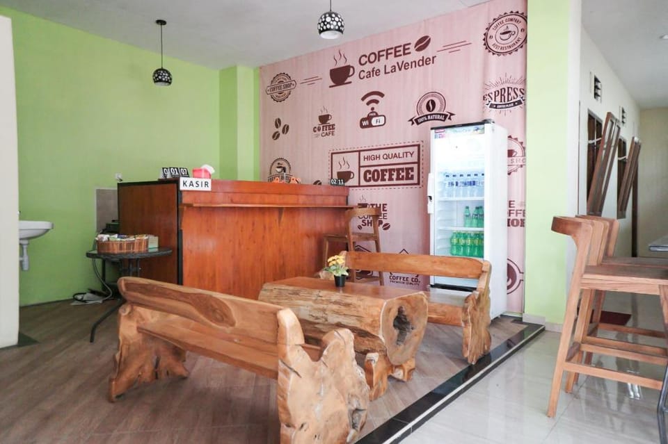 RedDoorz Syariah near Exit Tol Malang Bed and Breakfast in East Java