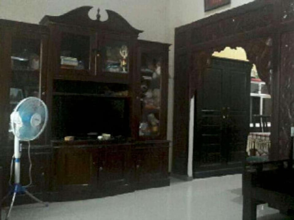 Anjas Homestay 1,untuk Keluarga anda Vacation rental in Batu