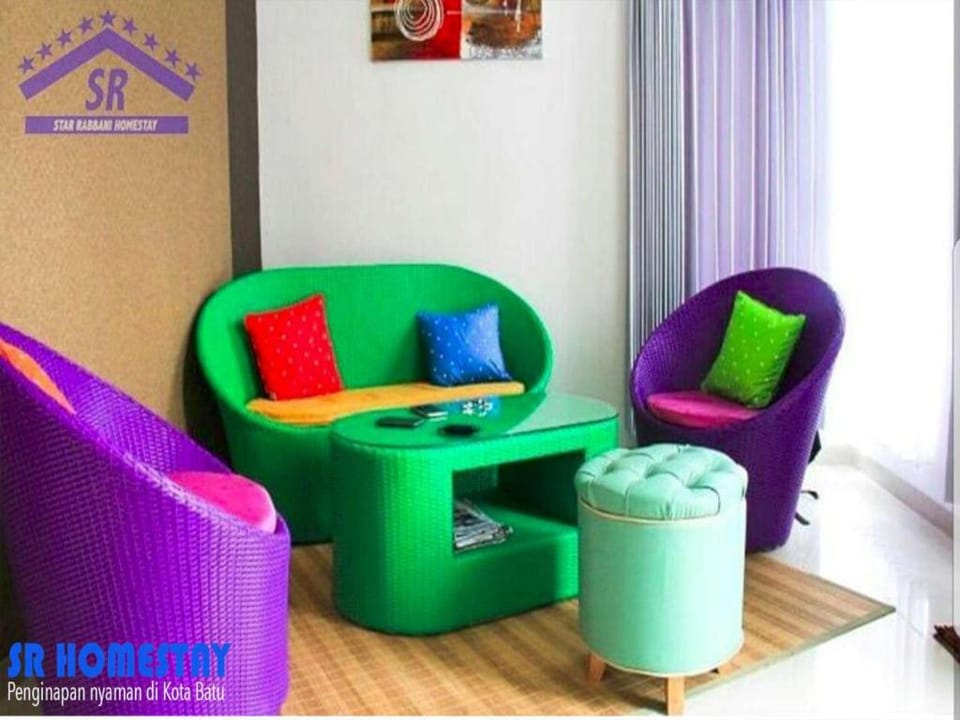 SR1 Vacation Home Villa in Batu