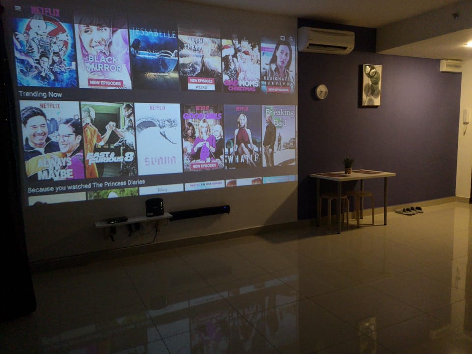 Machome GuestHome Projector Room II Apartment in Selangor, Malaysia