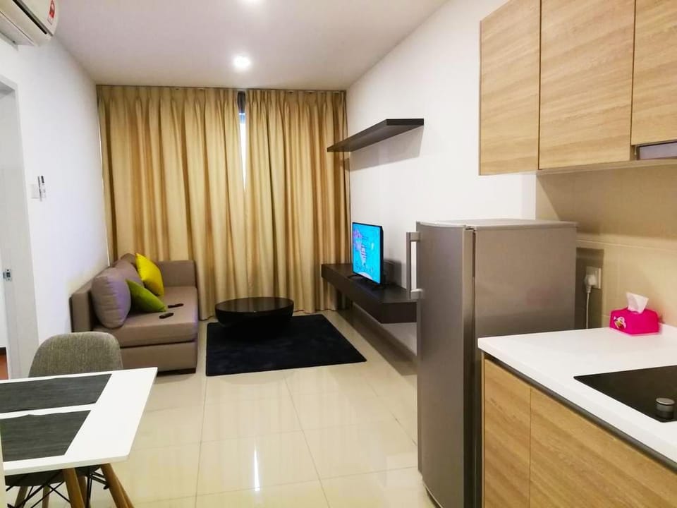 Happy Holiday Suite @I-City 2R1B (WiFi+Car Park) Apartment in Selangor, Malaysia