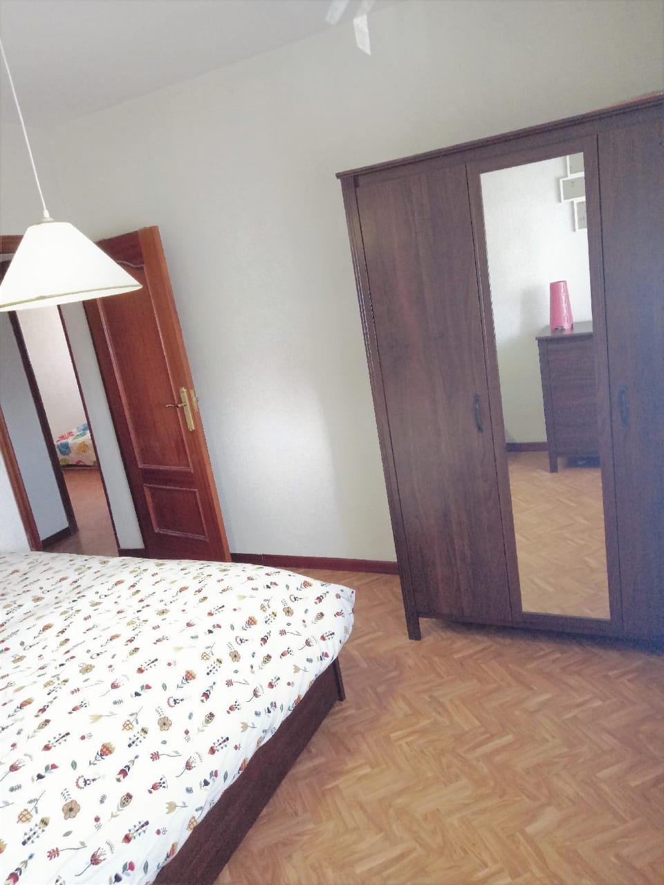 Up to 8 people/ 4 rooms/IFEMA/ AIRPT/WANDA Apartment in Madrid