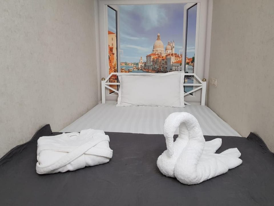 LES Business Hostel Hotel in Almaty