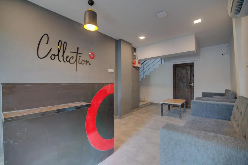 Collection O 36879 Crown Welcome Society Hotel in Maharashtra