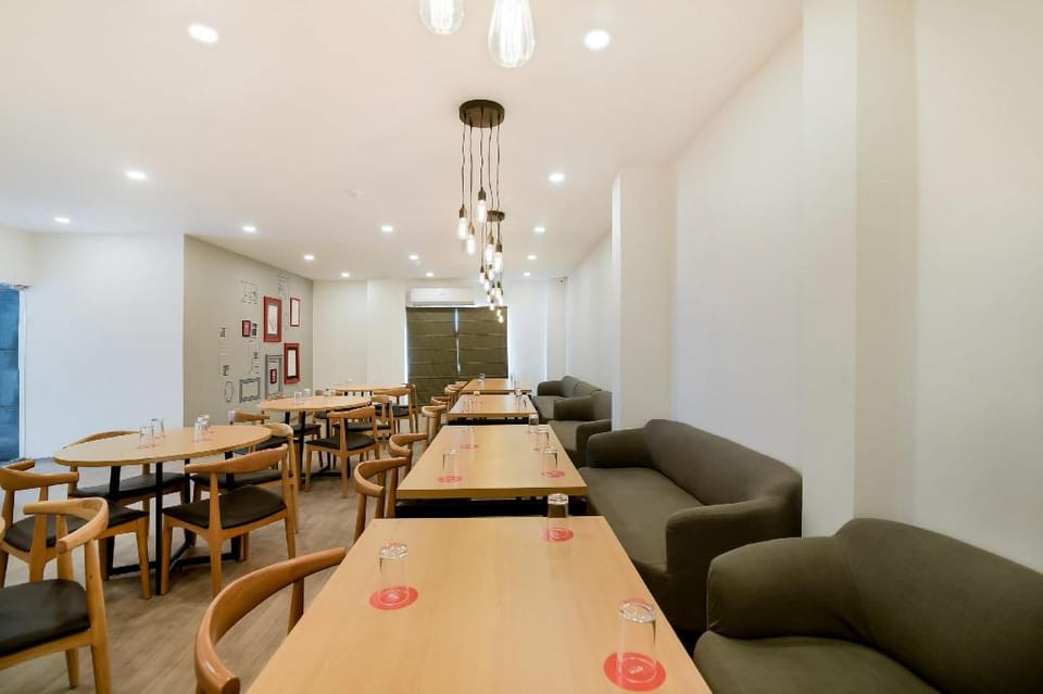 Townhouse The Awadh Airport Hotel in Lucknow
