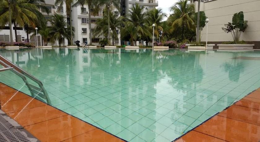 The Whale @ Bayview - Pool open Apartment in Port Dickson