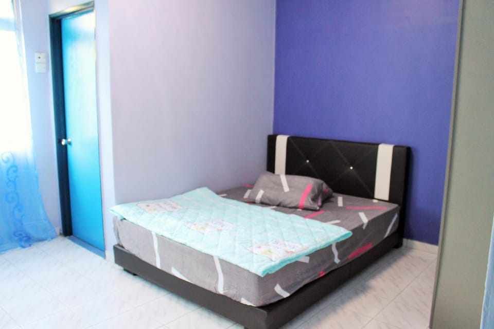 Teluk Kemang Homestay - Laguna Resort Apartment in Port Dickson