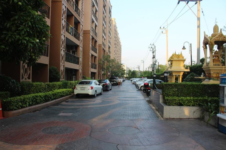 Atlantis Athena Resort Apartment in Pattaya City