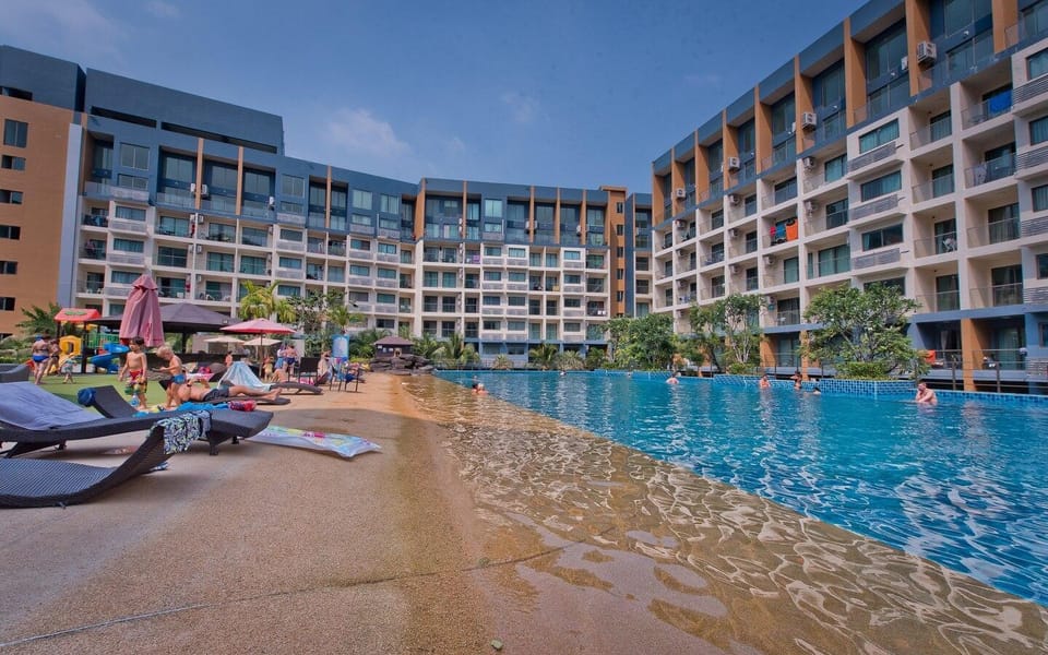 QUIET PALCE 1 Bedroom in Laguna Beach Resort 2. Apartment in Pattaya City