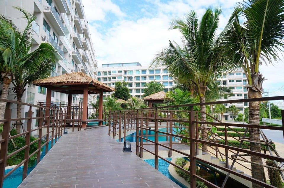 CHIC Studio in Laguna Beach Resort - Maldives Apartment in Pattaya City