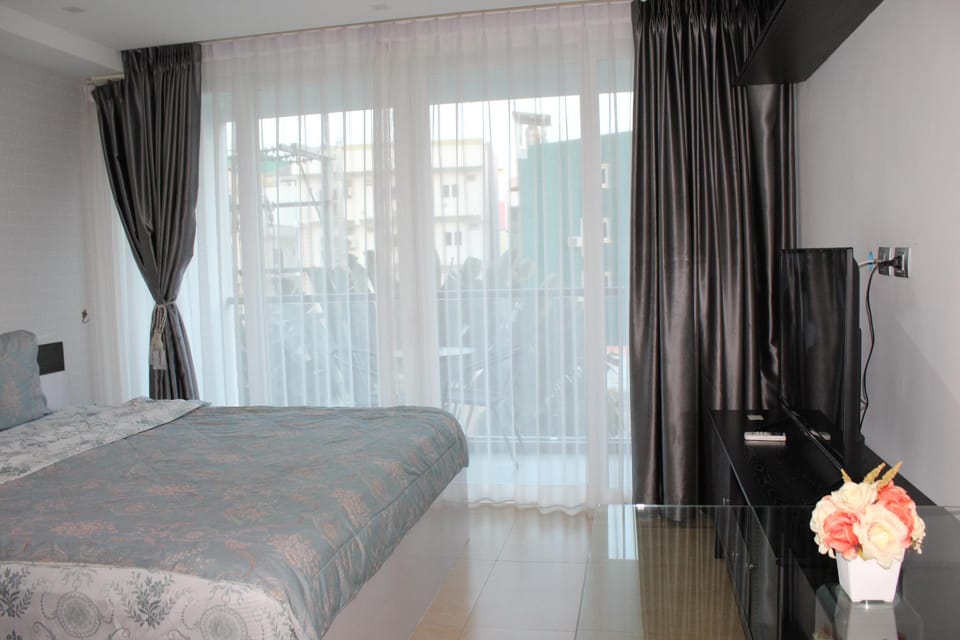 CENTARA B2 FREE POOL 2 STUDIO 6pax near WALKING ST Apartment in Pattaya City