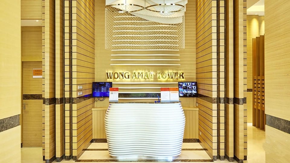 Wong Amat Tower Luxury Beachfront Duplex Apt Apartment in Pattaya City