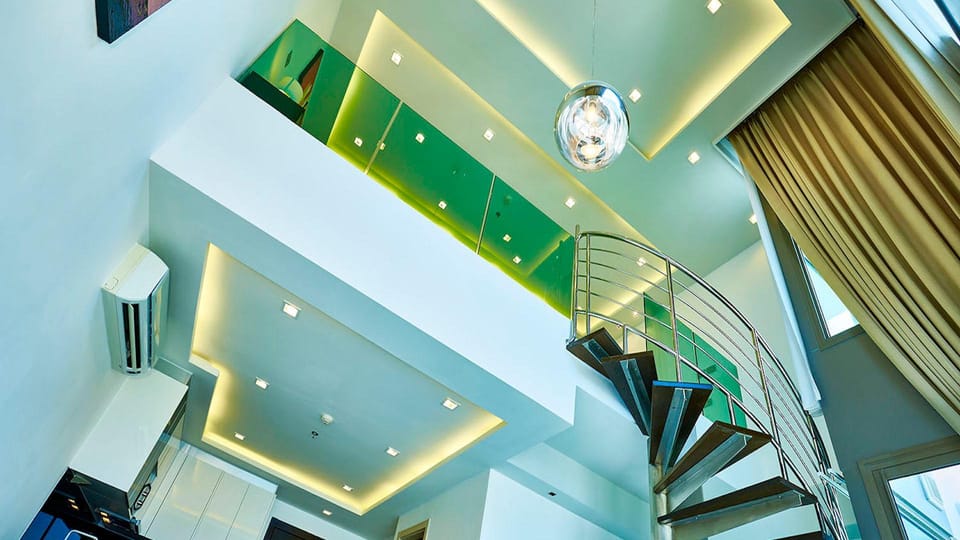 Wong Amat Tower Luxury Beachfront Duplex Apt Apartment in Pattaya City
