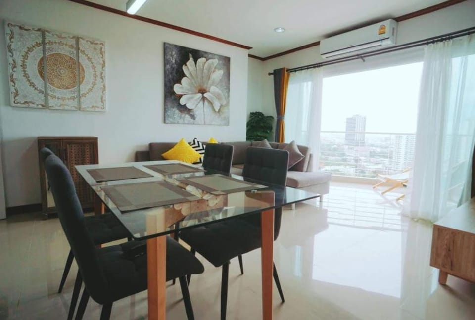 Elegant 58sqm New Suite with Great Bay View*Bus10B Apartment in Pattaya City