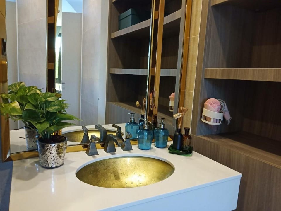 Penthouses Espana 1Bedroom Pattaya Apartment in Pattaya City