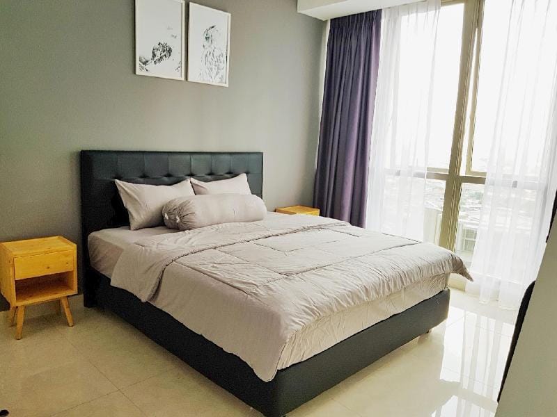 PRIVATE LIFT Apartmen Taman Anggrek Residences 3BR Apartment in Jakarta