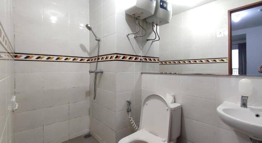 5 Beds 2 Bedroom Floor 20, Sea View, Fast Internet Apartment in Jakarta