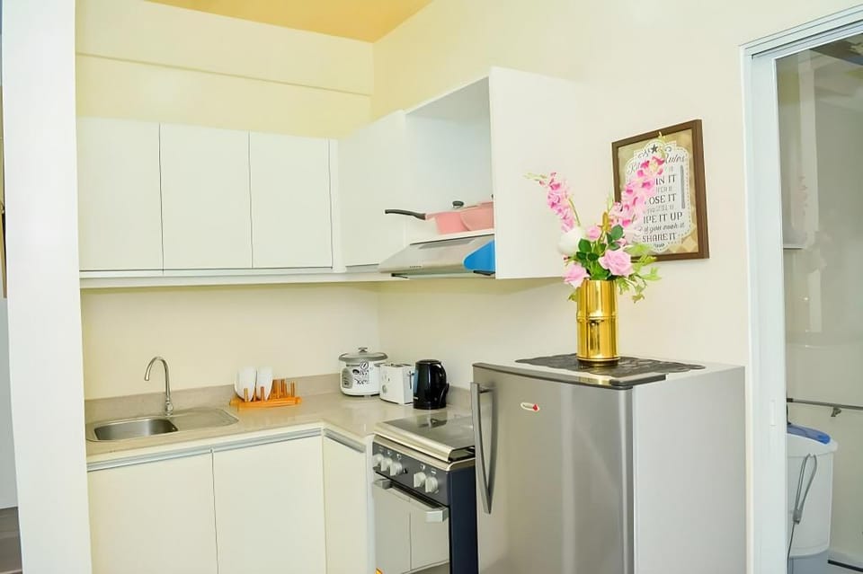 Mailz Haven Door E Modern 3BR Apartment near SM Apartment in Davao City