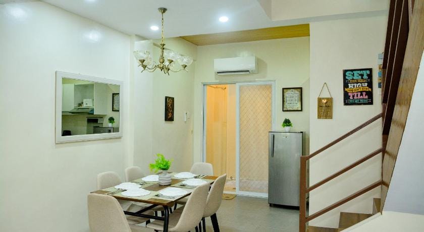 Mailz Haven Door B- Modern 3BR Apartment Near SM Apartment in Davao City
