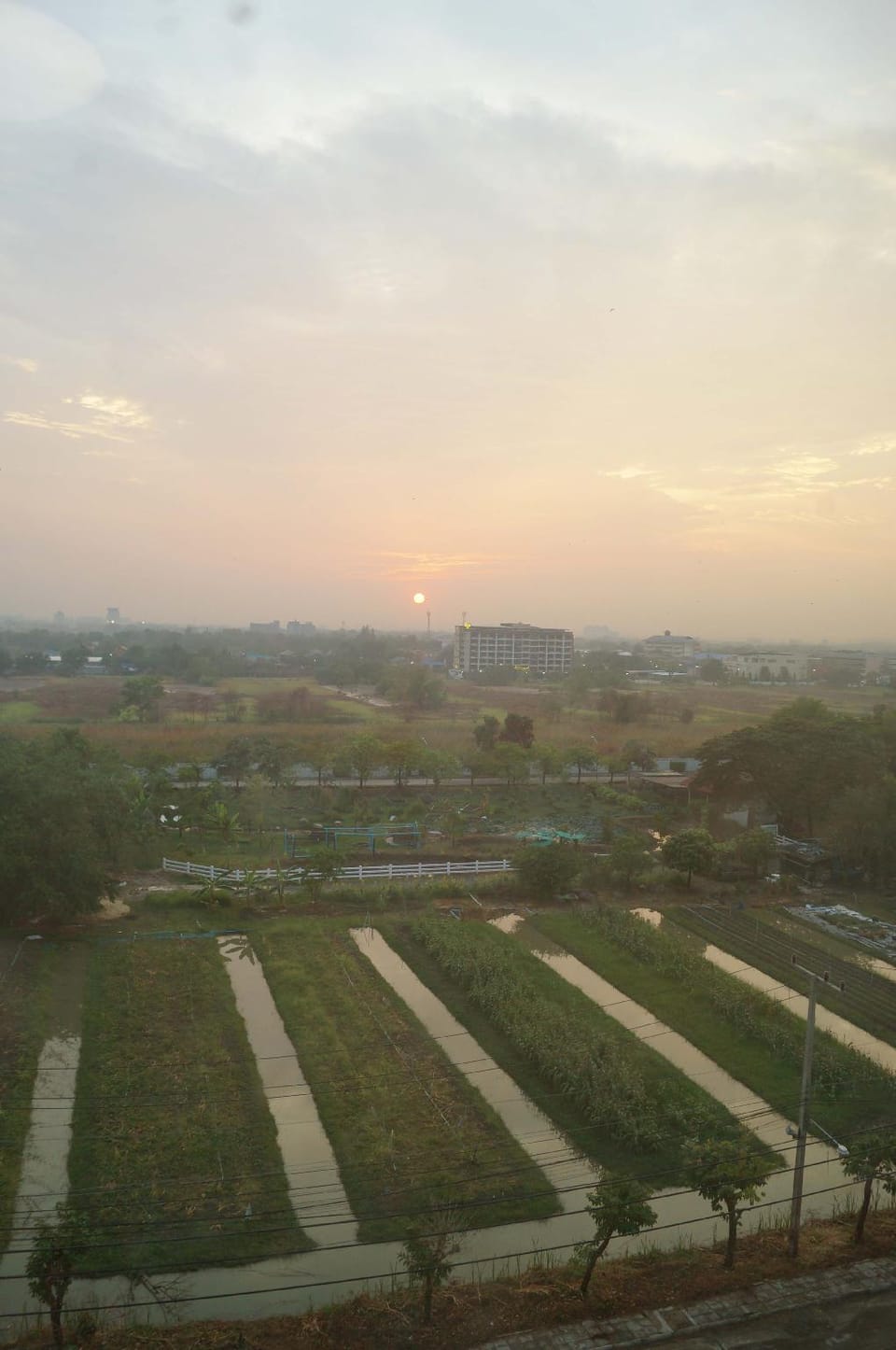 Cozy room near Don Mueang and Rangsit University Apartment in Laos