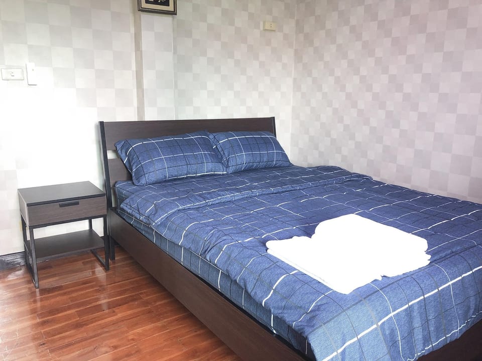 24 Hostel Donmueang (Single Room) Vacation rental in Bangkok
