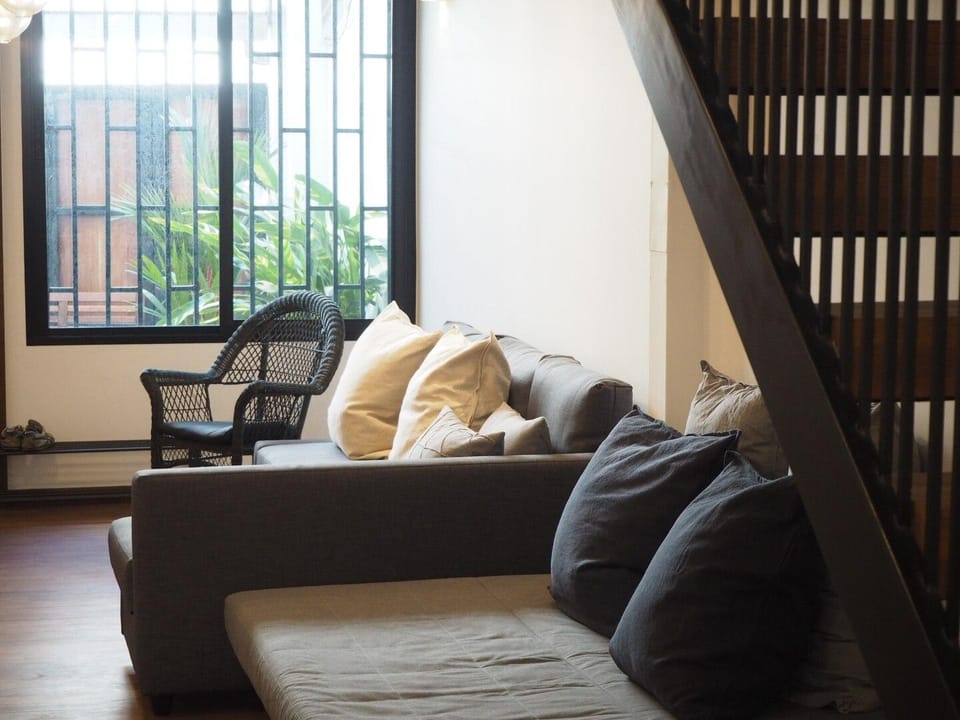 Splendid Wooden furnished home in Ekamai/Thonglo Vacation rental in Bangkok