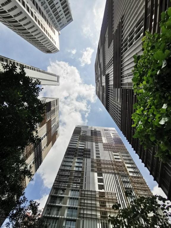 Rooftop pool gym,  luxury cozy condo near BTS 716 Apartment in Bangkok