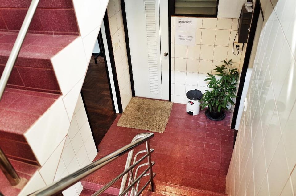 Gfeel Hostel (Private bedroom sharing bathroom ) Apartment in Bangkok