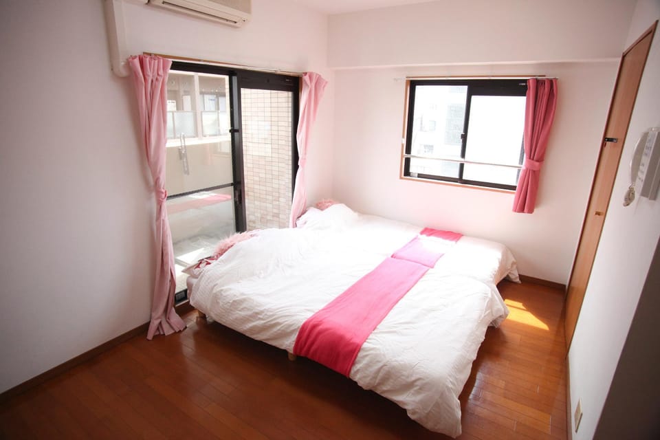 MiracleCloseToShinsaibashiNamba!WiFi!NewAndClean75 Apartment in Osaka