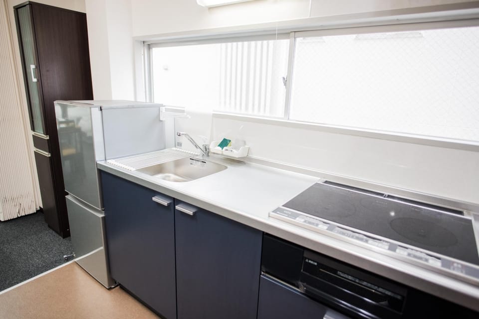 EEB| Uptown large room(75m2) Self Check-In Only Apartment in Osaka
