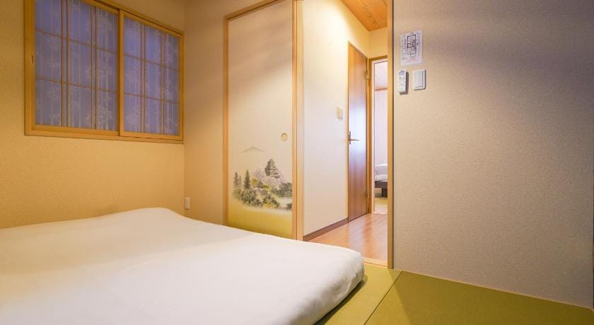 Shirakabanoyado - HOUKA, 5 guests OK! 　白樺の宿　芳華 Vacation rental in Osaka