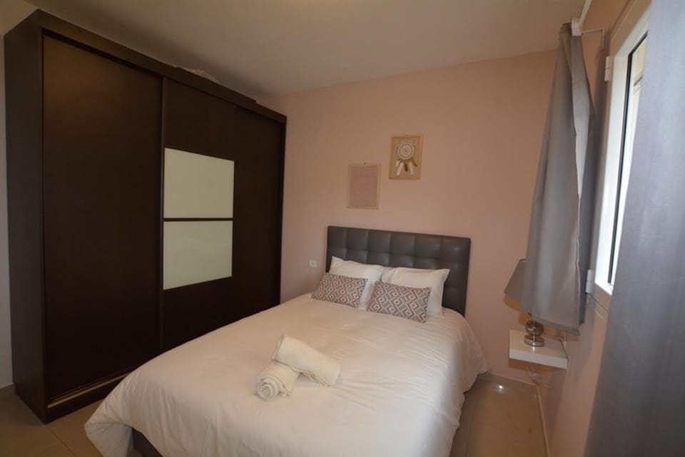 BEAUTIFUL APT SEA VIEW - PARKING / SEA SIDE Apartment in Eilat